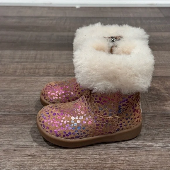 Ugg Jorie Spots Metallic Rainbow Shimmering Lined Sheepskin Boot Baby SZ 4/5 EUC - Picture 3 of 14